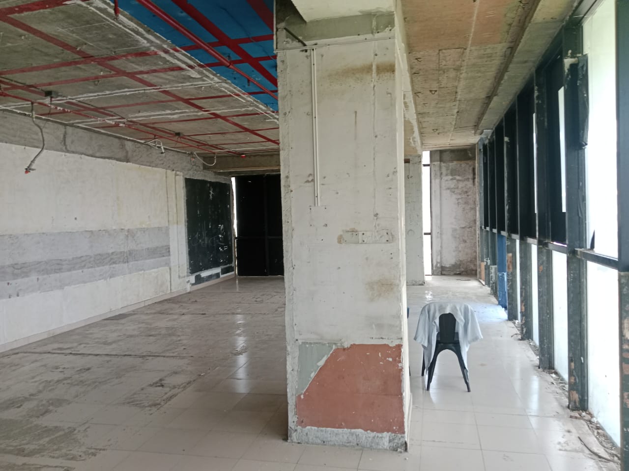 Office for Rent in Linking  Road Mumbai