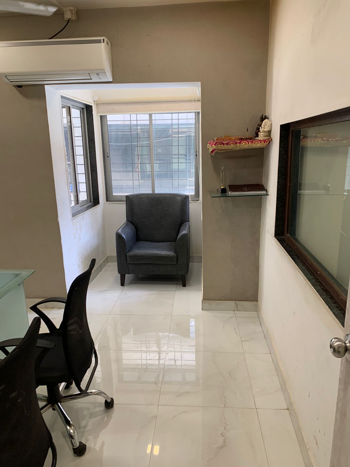 Office for Sale in 14 Road Mumbai