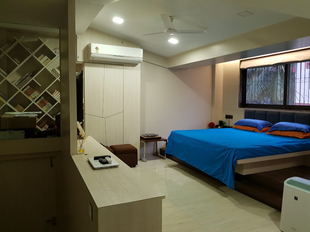 Commercial Bunglow for Rent in Off Hill Road Mumbai