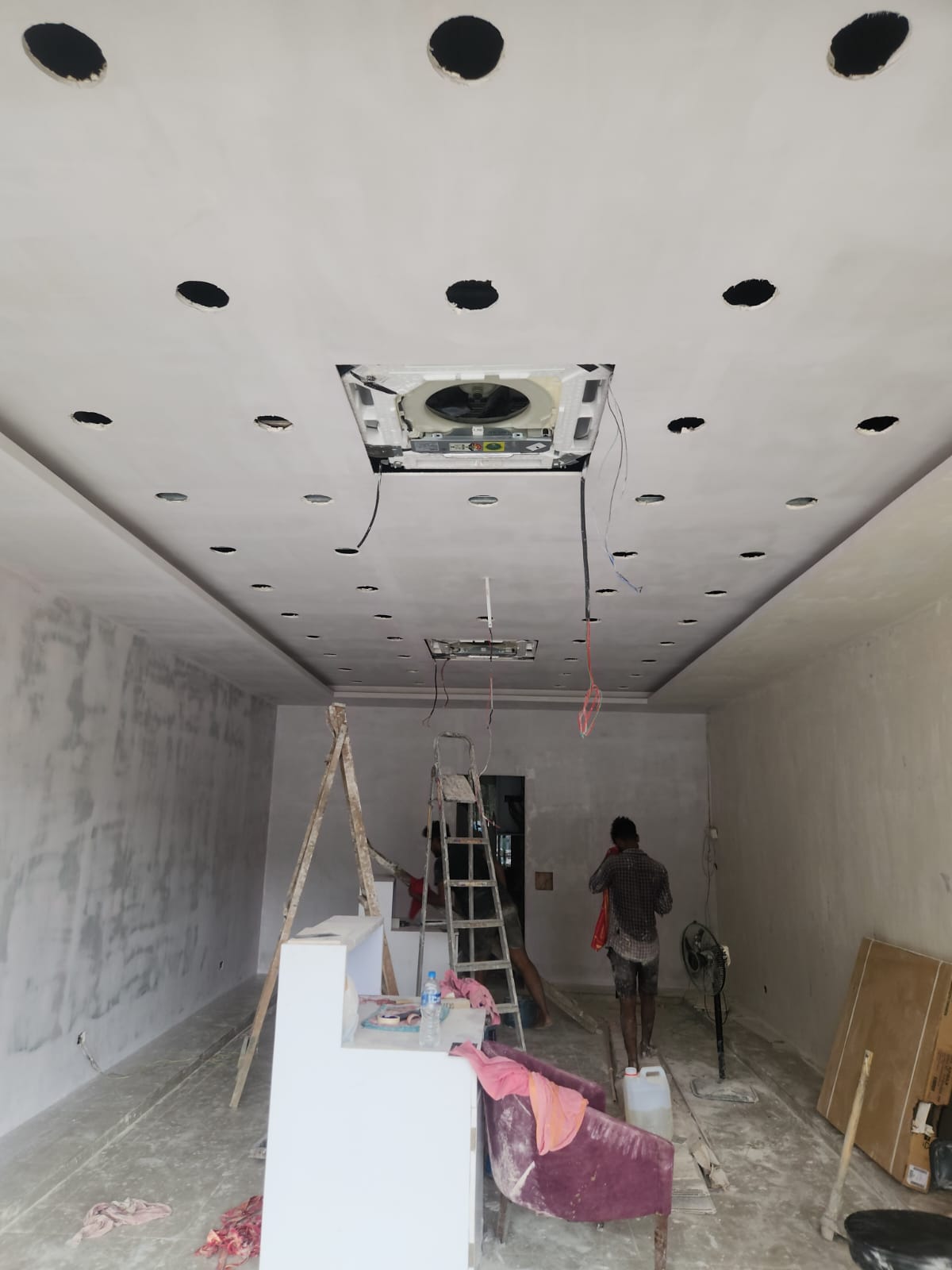 Showroom for Rent in L T Road Mumbai