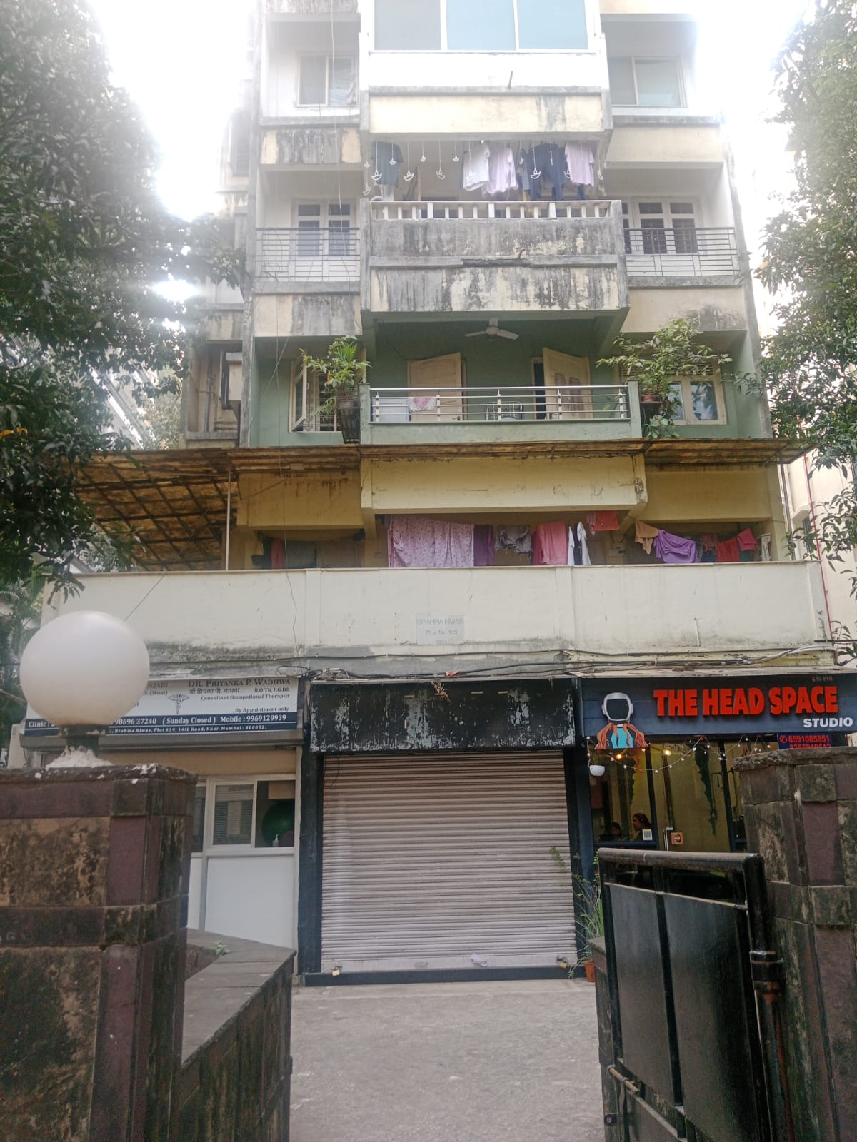 Shop for Rent in Khar West Mumbai