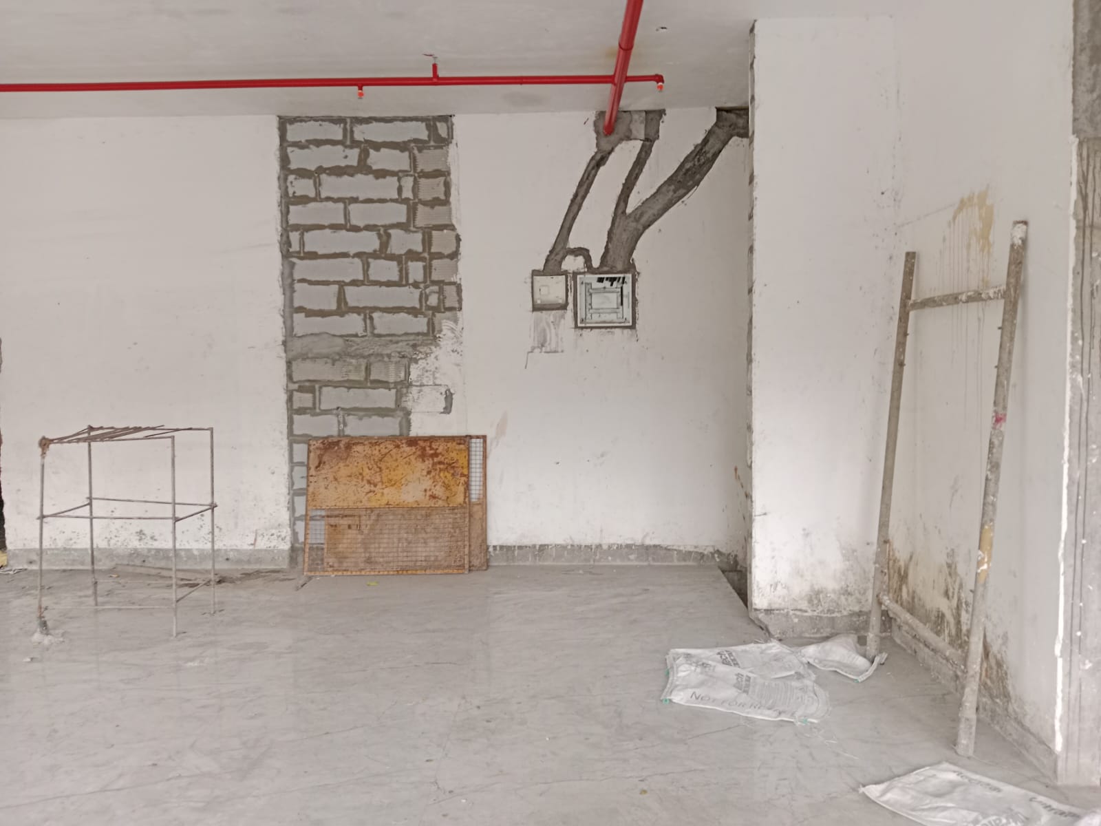 Showroom for Rent in M G  Road Mumbai