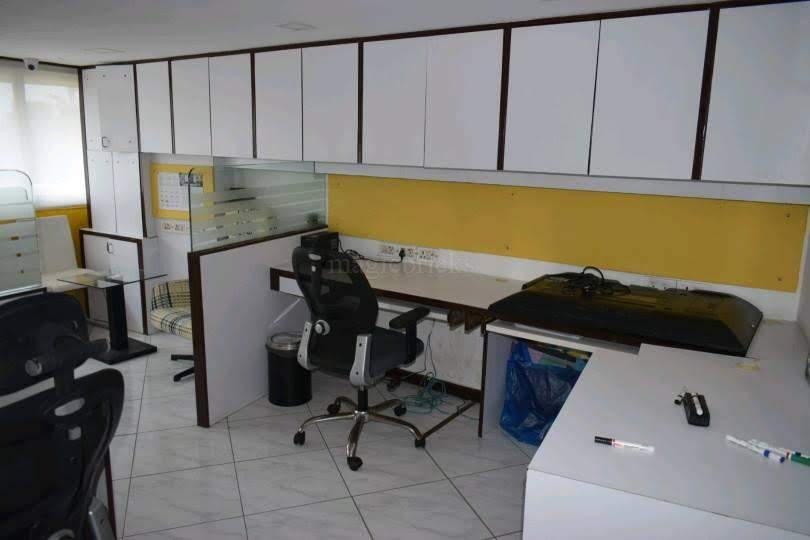 Office for Rent in Tulsi Pipe Road Mumbai
