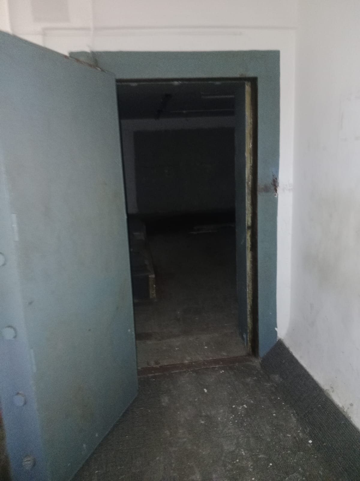 Showroom for Rent in Santacruz West Mumbai
