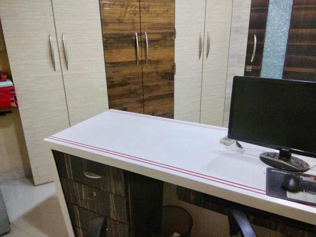 Office for Sale in Khar West Mumbai