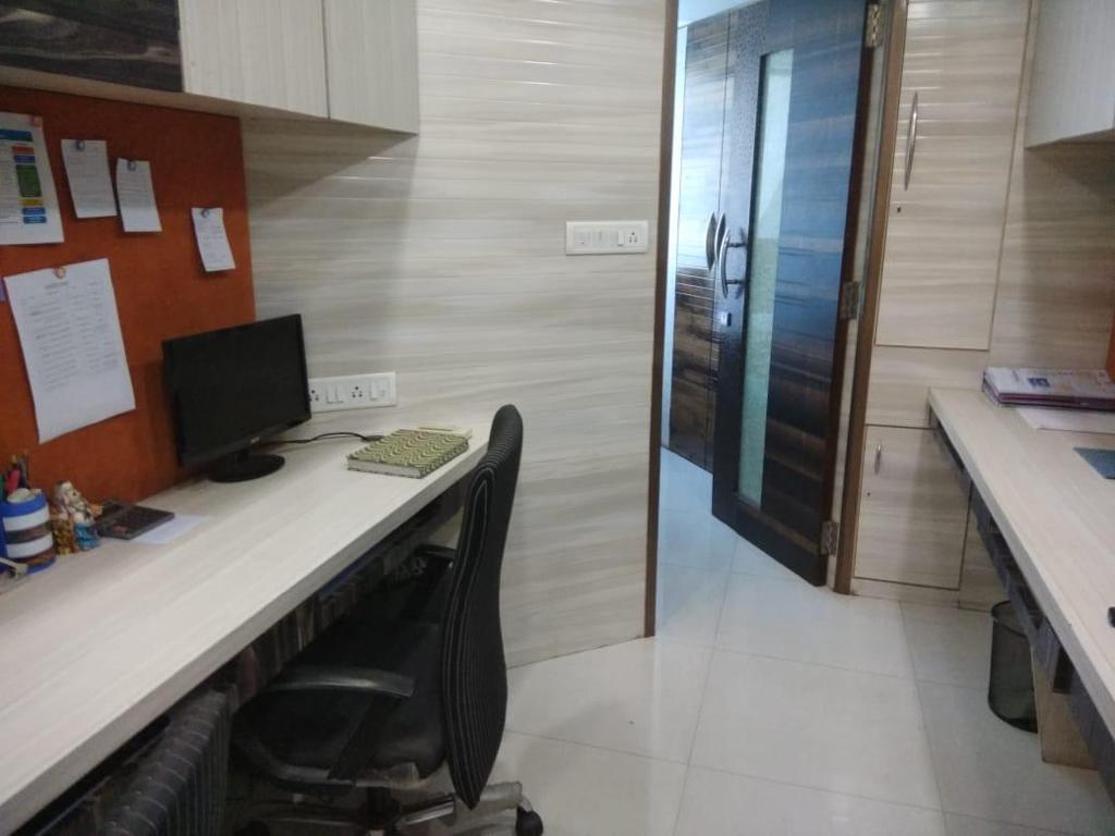 Office for Sale in Khar West Mumbai