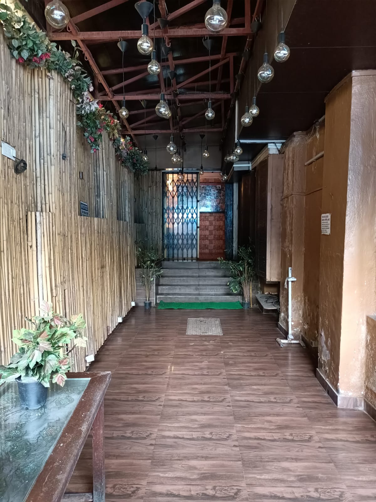 Restaurant for Rent in Bandra West Mumbai