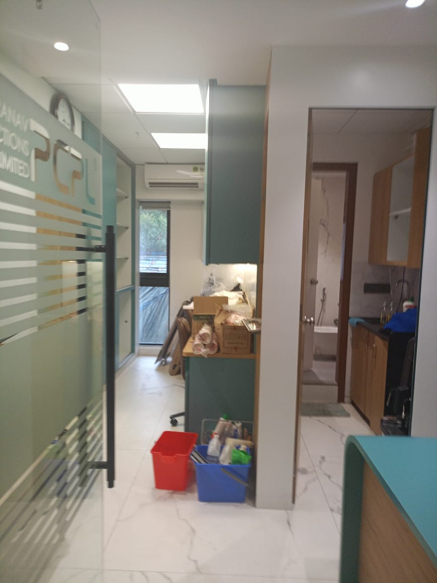 Office for Rent in Santacruz West Mumbai