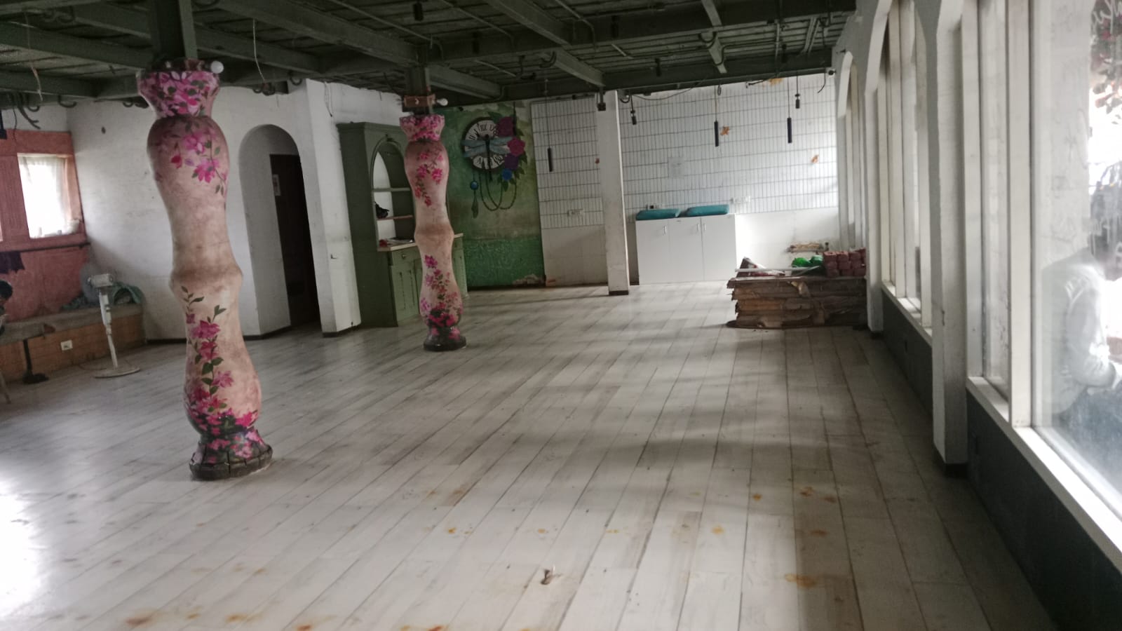 Restaurant for Rent in Senapati Bapat  Marg Mumbai