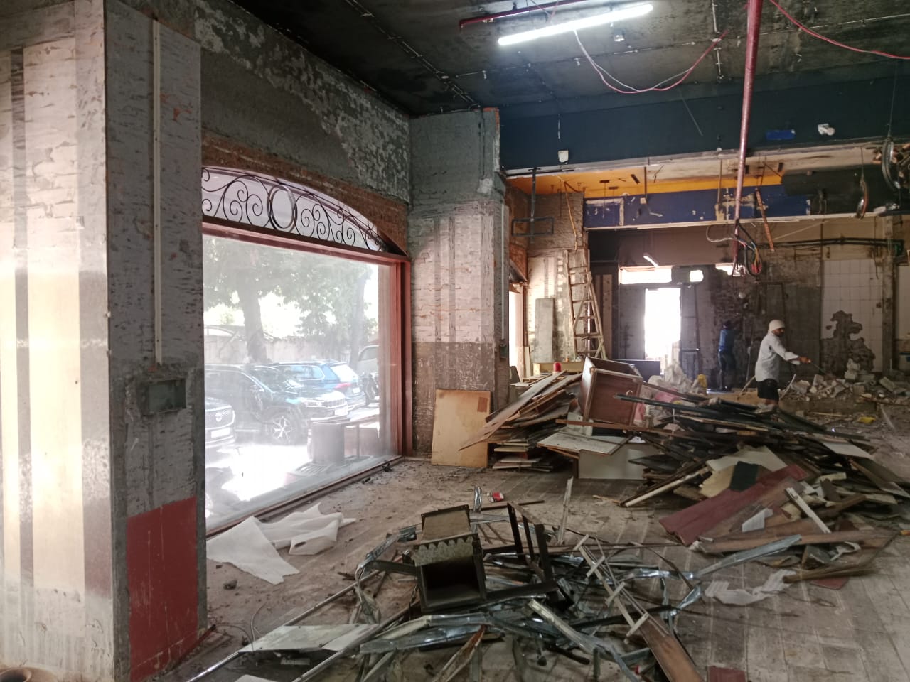 Showroom for Rent in Link Road Mumbai