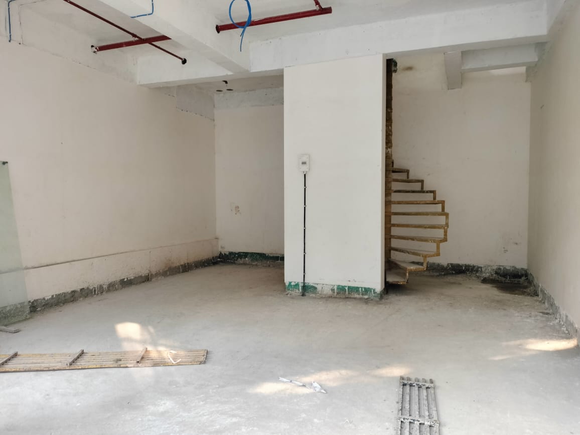 Showroom for Rent in Santacruz West Mumbai