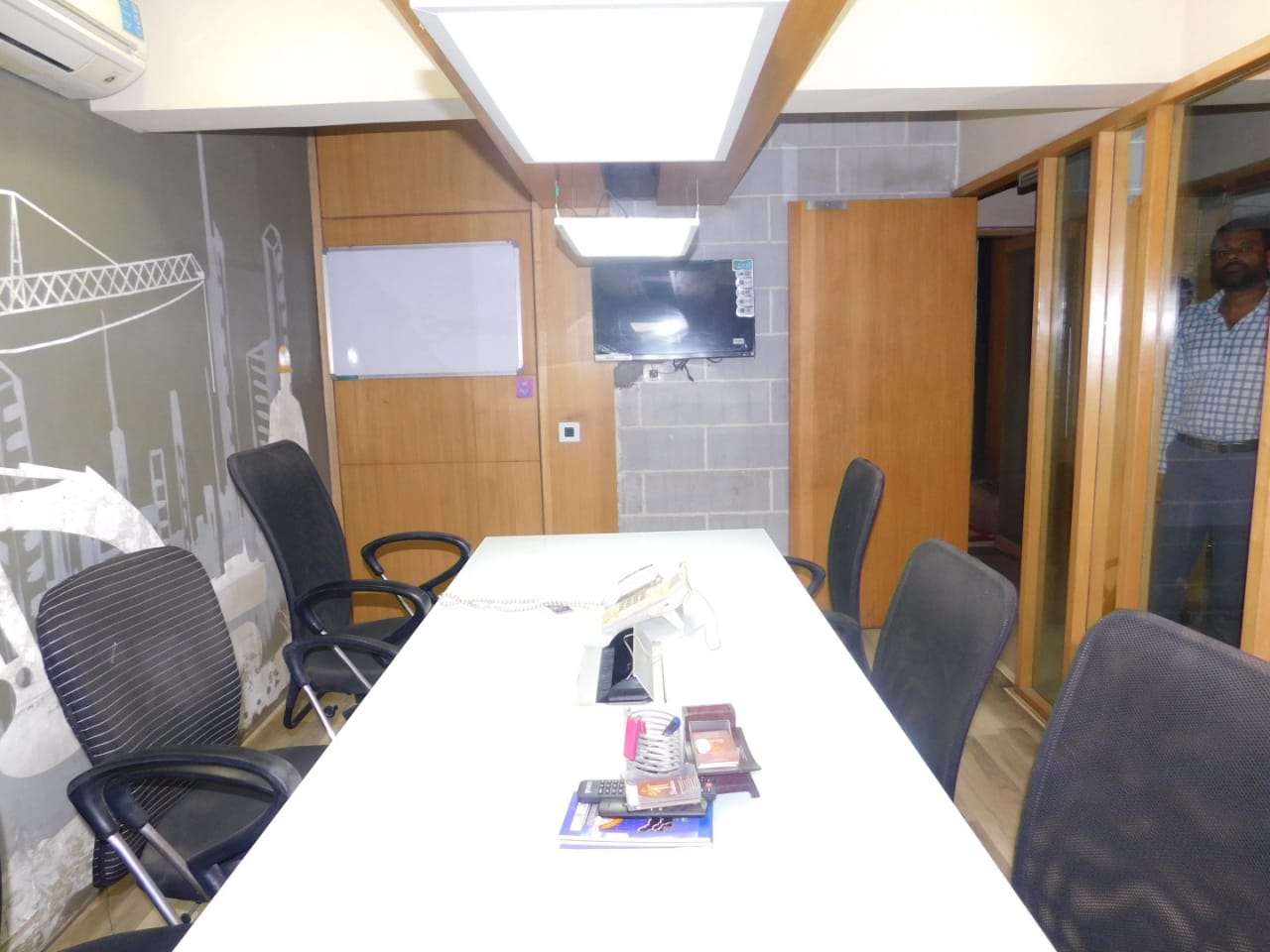 Office for Sale in Santacruz West Mumbai