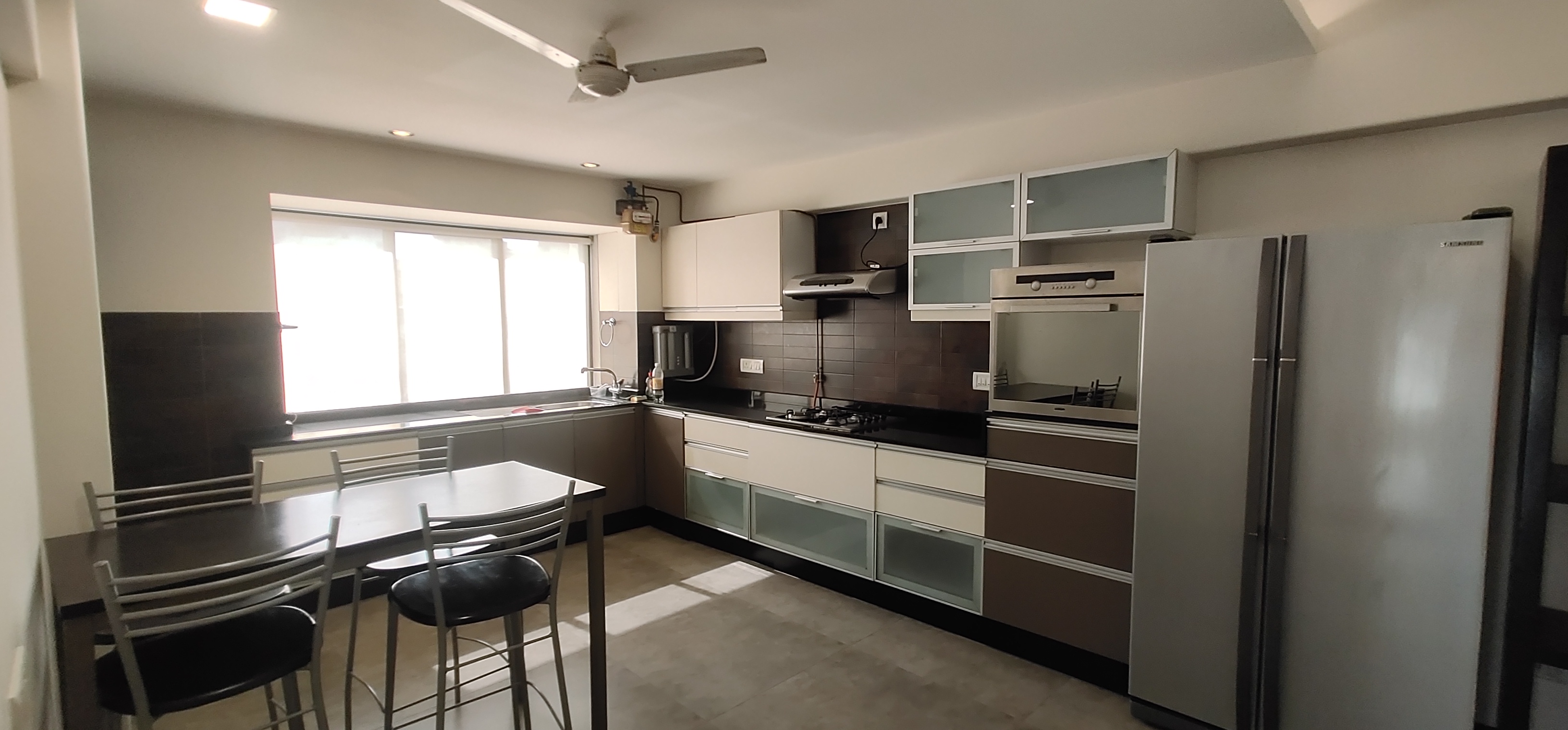 3 BHK Apartment for Rent in Bandra West Mumbai