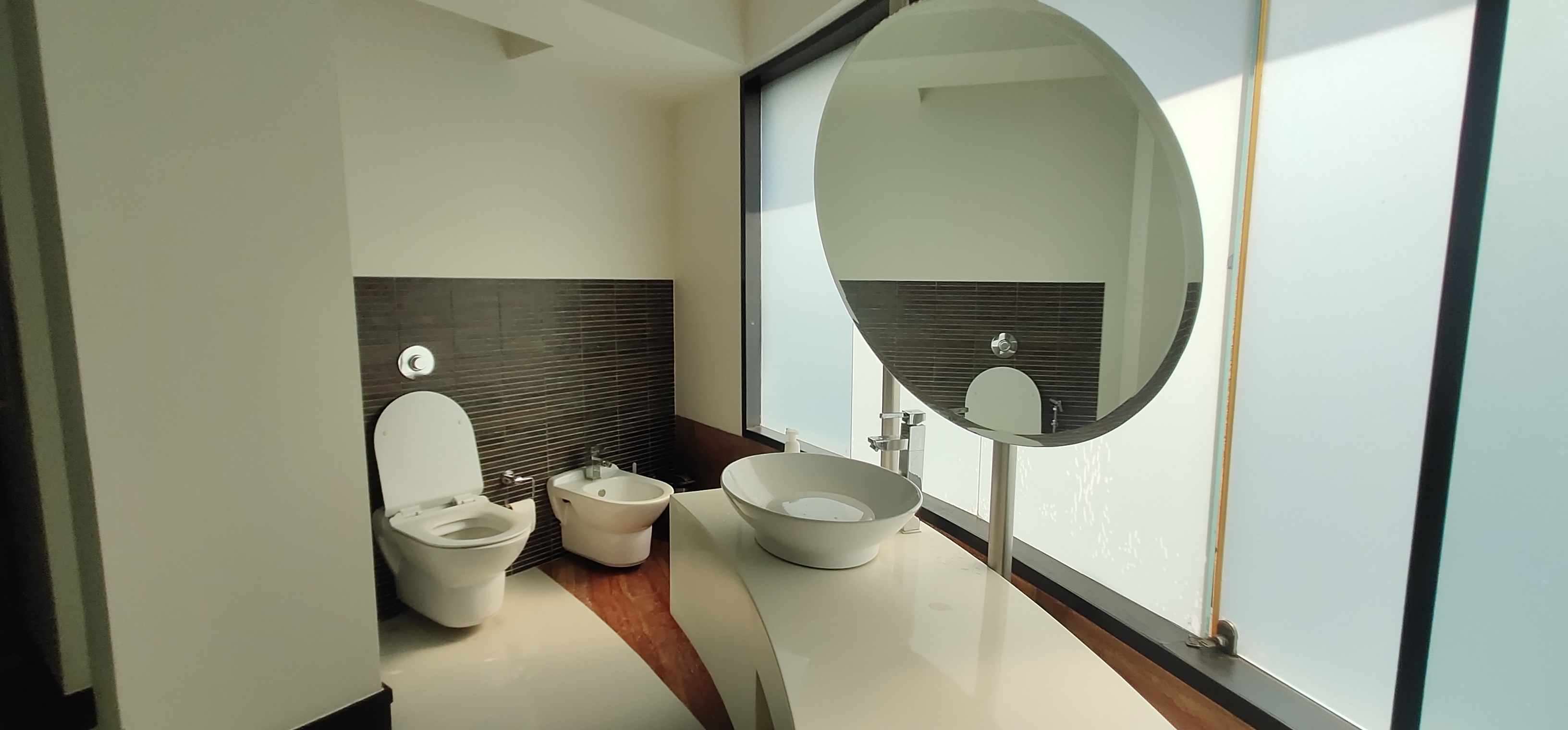 3 BHK Apartment for Rent in Bandra West Mumbai