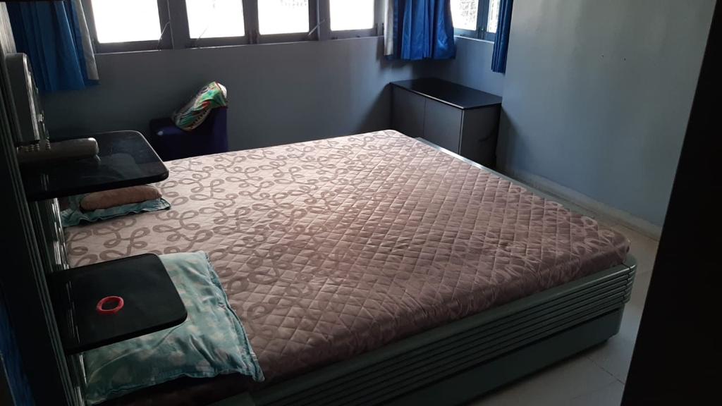 2 BHK Apartment for Sale in Bandra West Mumbai