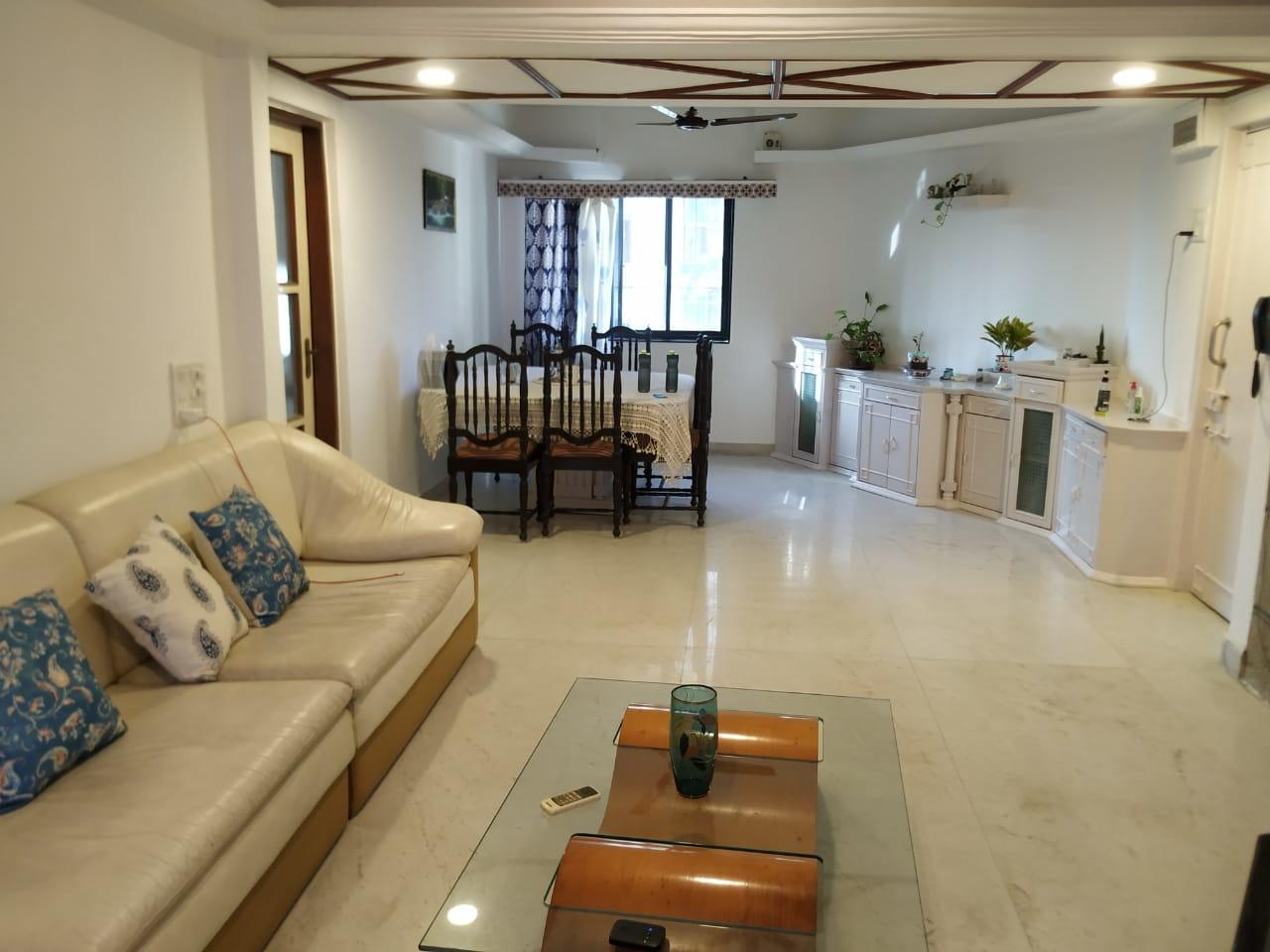 3 BHK Apartment for Rent in Bandra West Mumbai