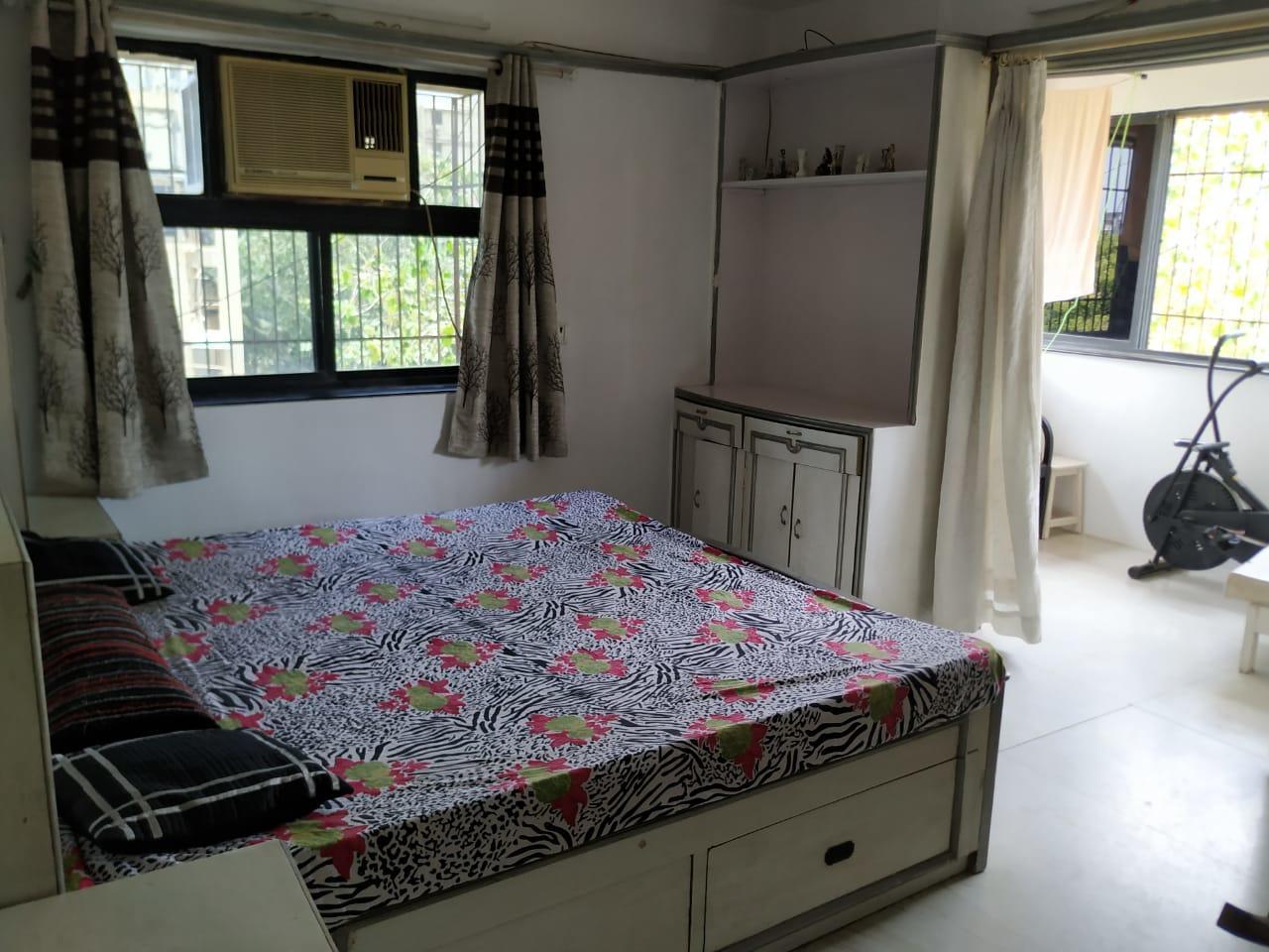 3 BHK Apartment for Rent in Bandra West Mumbai