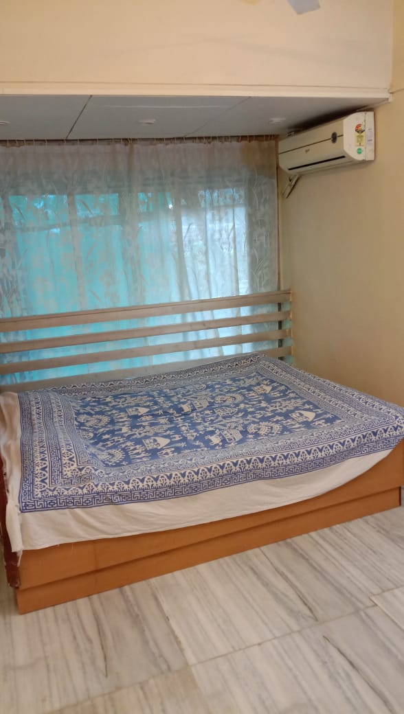 1 BHK Apartment for Rent in Bandra West Mumbai