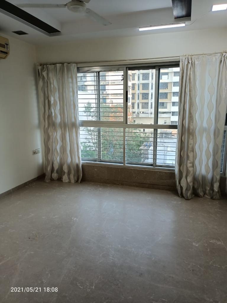 4 BHK Apartment for Sale in Khar West Mumbai