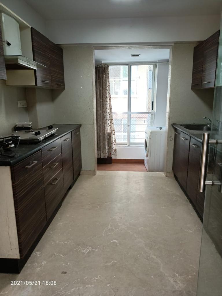 4 BHK Apartment for Sale in Khar West Mumbai