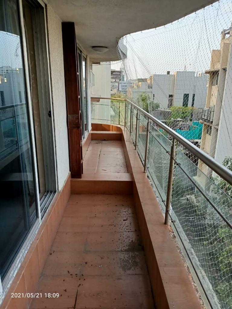 4 BHK Apartment for Sale in Khar West Mumbai