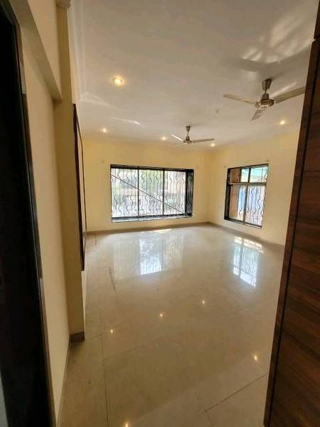 3 BHK Apartment for Rent in Gulmohar Cross rd no.4 Mumbai