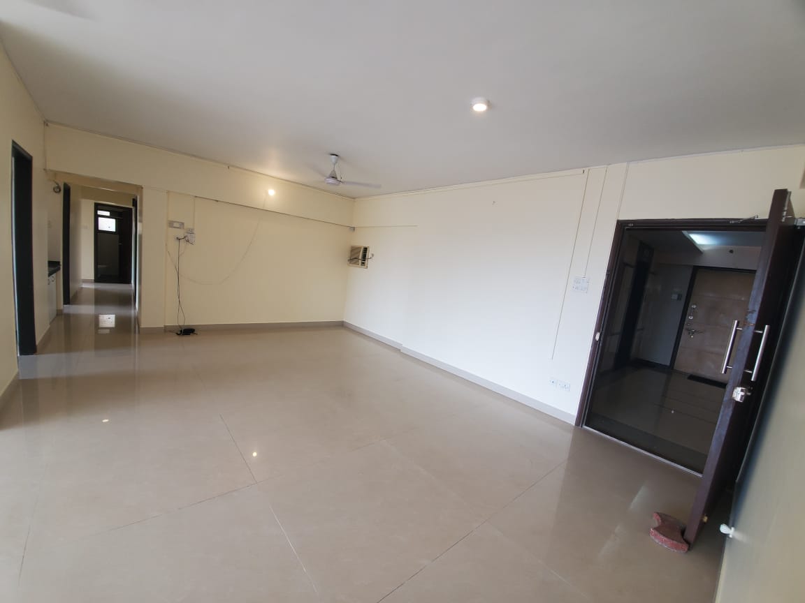 3 BHK Apartment for Rent in Almeida park Mumbai