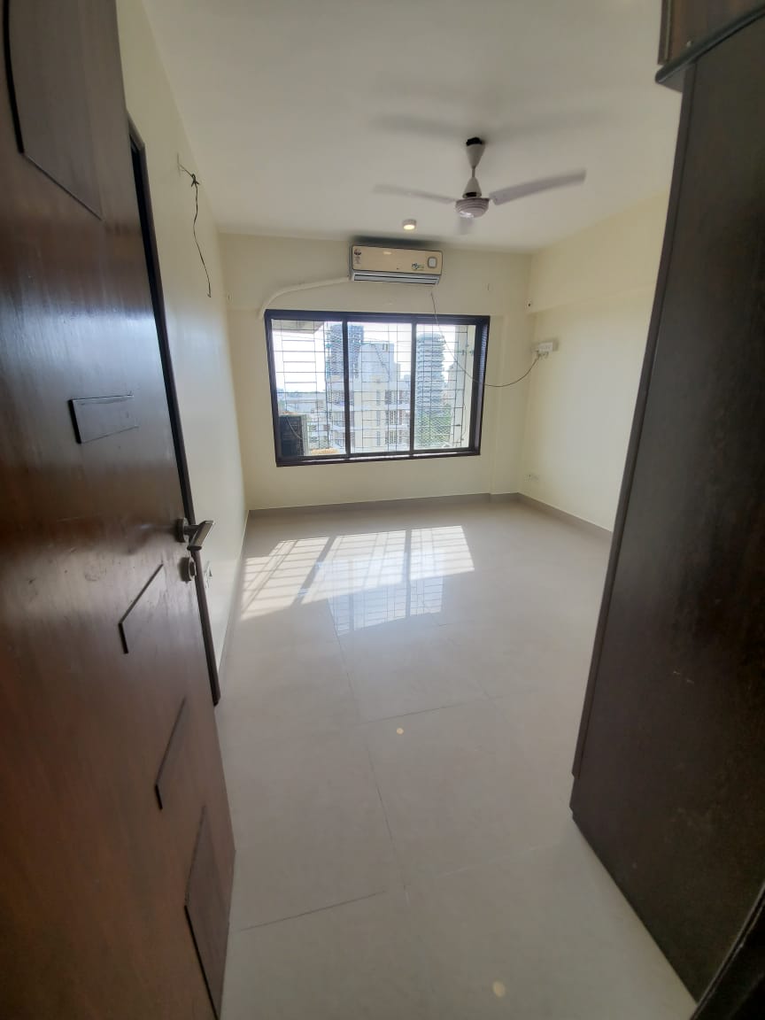 3 BHK Apartment for Rent in Almeida park Mumbai