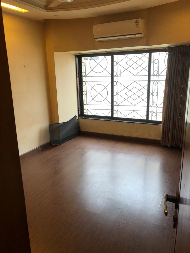 4 BHK Apartment for Rent in Khar West Mumbai