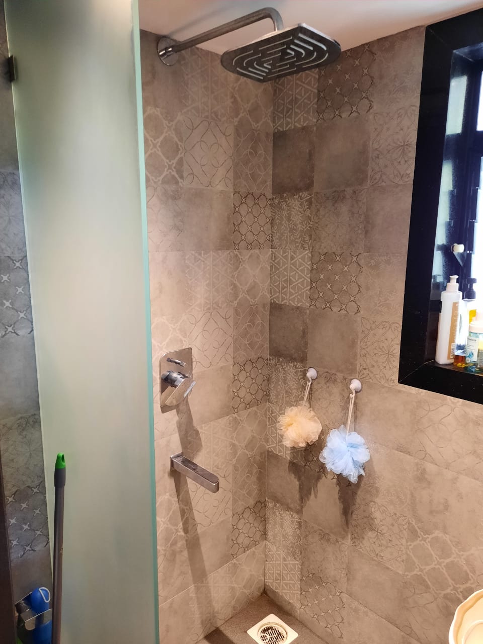 2 BHK Apartment for Sale in Sen Nagar Mumbai