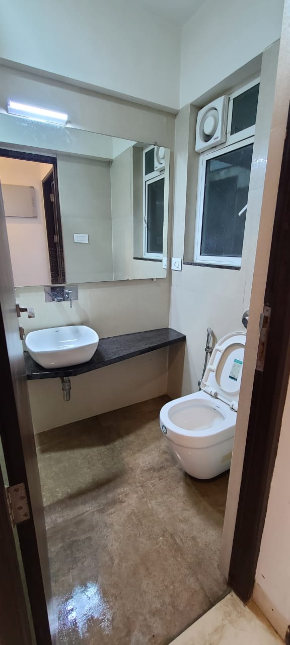 2 BHK Apartment for Rent in BKC Extention Road Mumbai