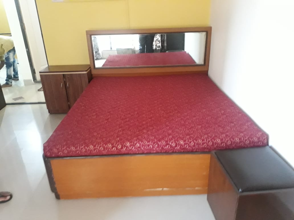 2 BHK Apartment for Rent in Khar West Mumbai