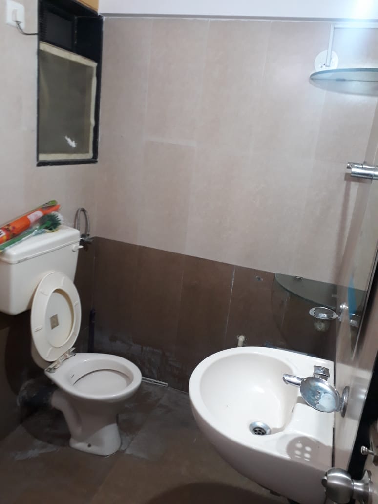 2 BHK Apartment for Rent in Khar West Mumbai