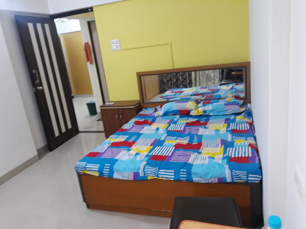2 BHK Apartment for Rent in Khar West Mumbai