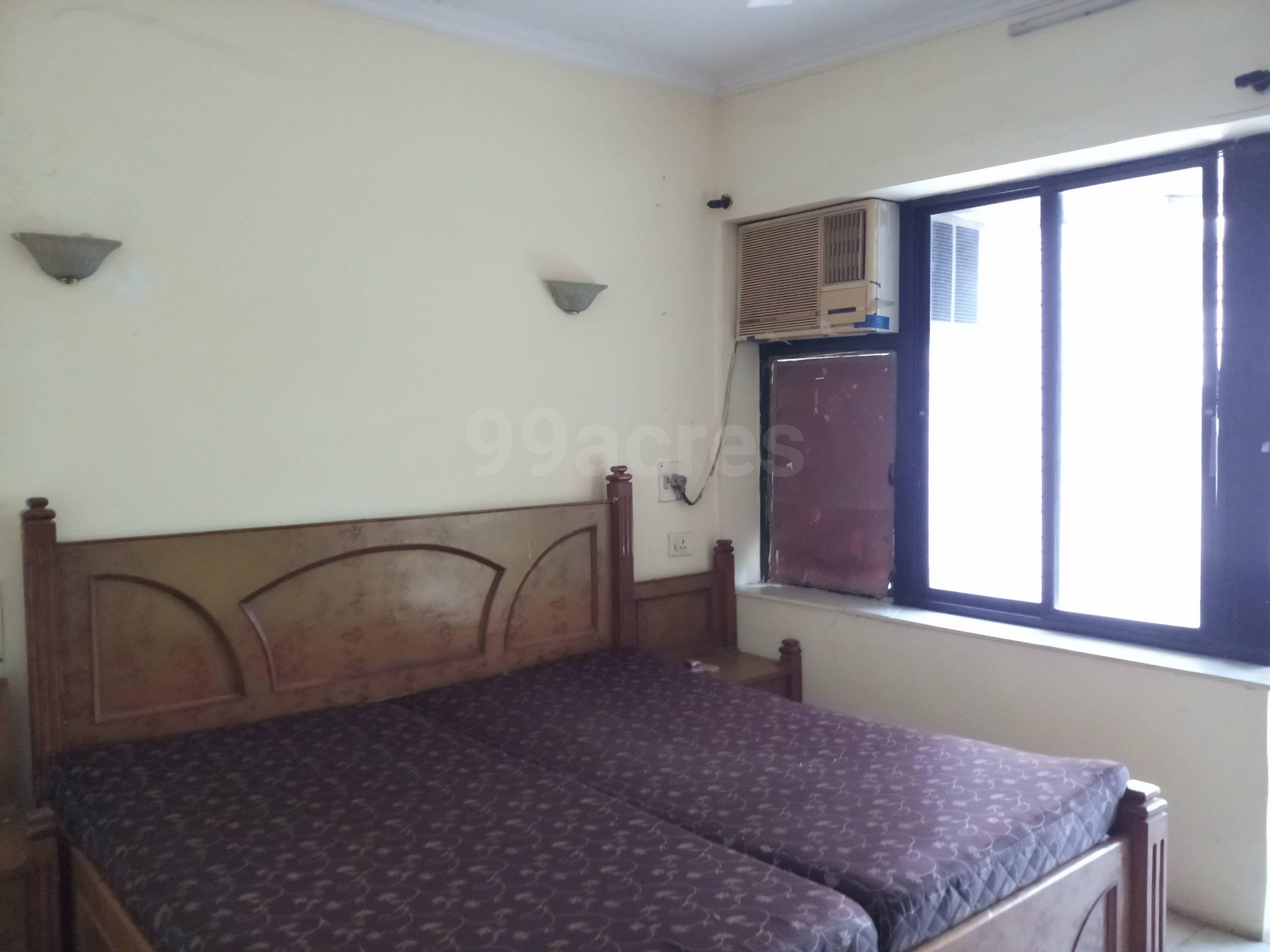 2 BHK Apartment for Rent in Mount Mary Steps Mumbai