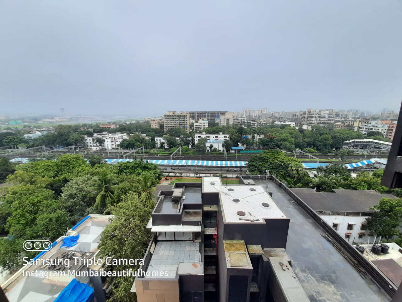 4 BHK Apartment for Rent in Phirozshah Mehta Road Mumbai