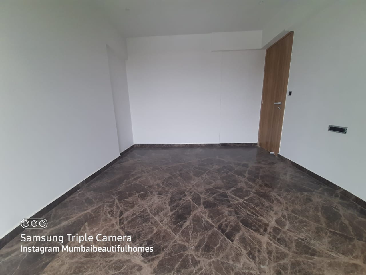 4 BHK Apartment for Rent in Phirozshah Mehta Road Mumbai