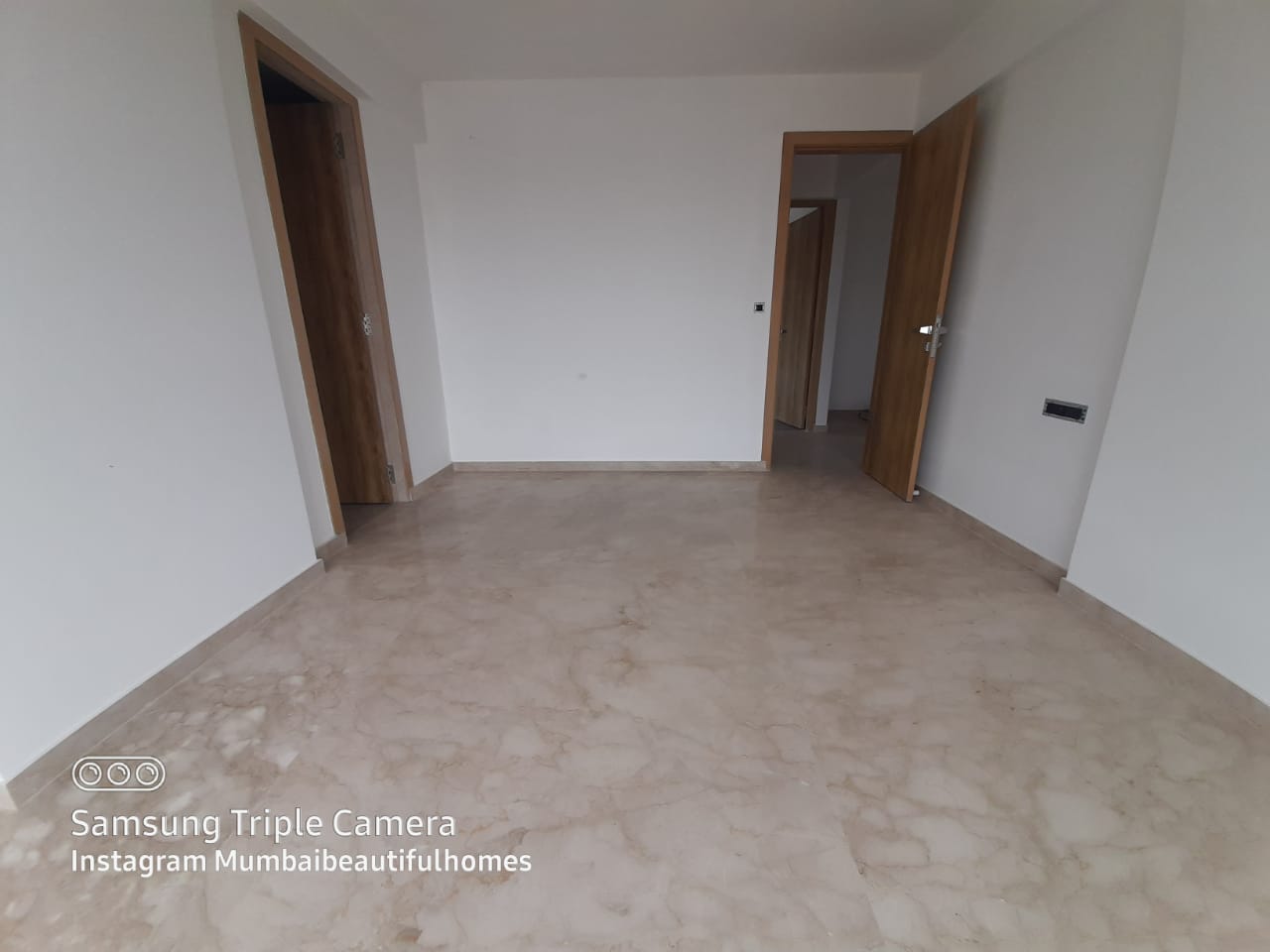 4 BHK Apartment for Rent in Phirozshah Mehta Road Mumbai