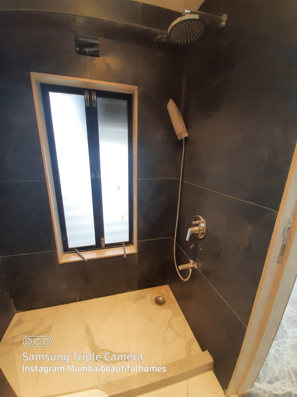 4 BHK Apartment for Rent in Phirozshah Mehta Road Mumbai