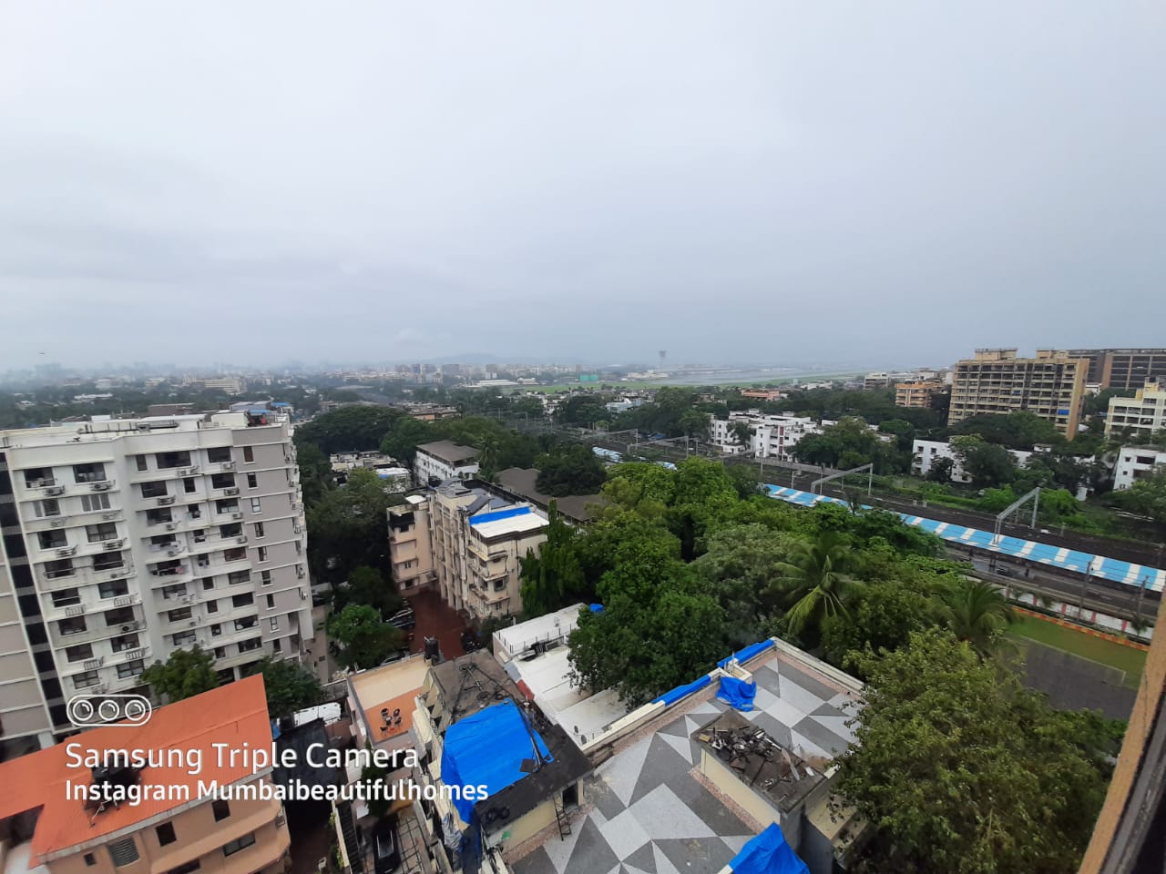 4 BHK Apartment for Rent in Phirozshah Mehta Road Mumbai