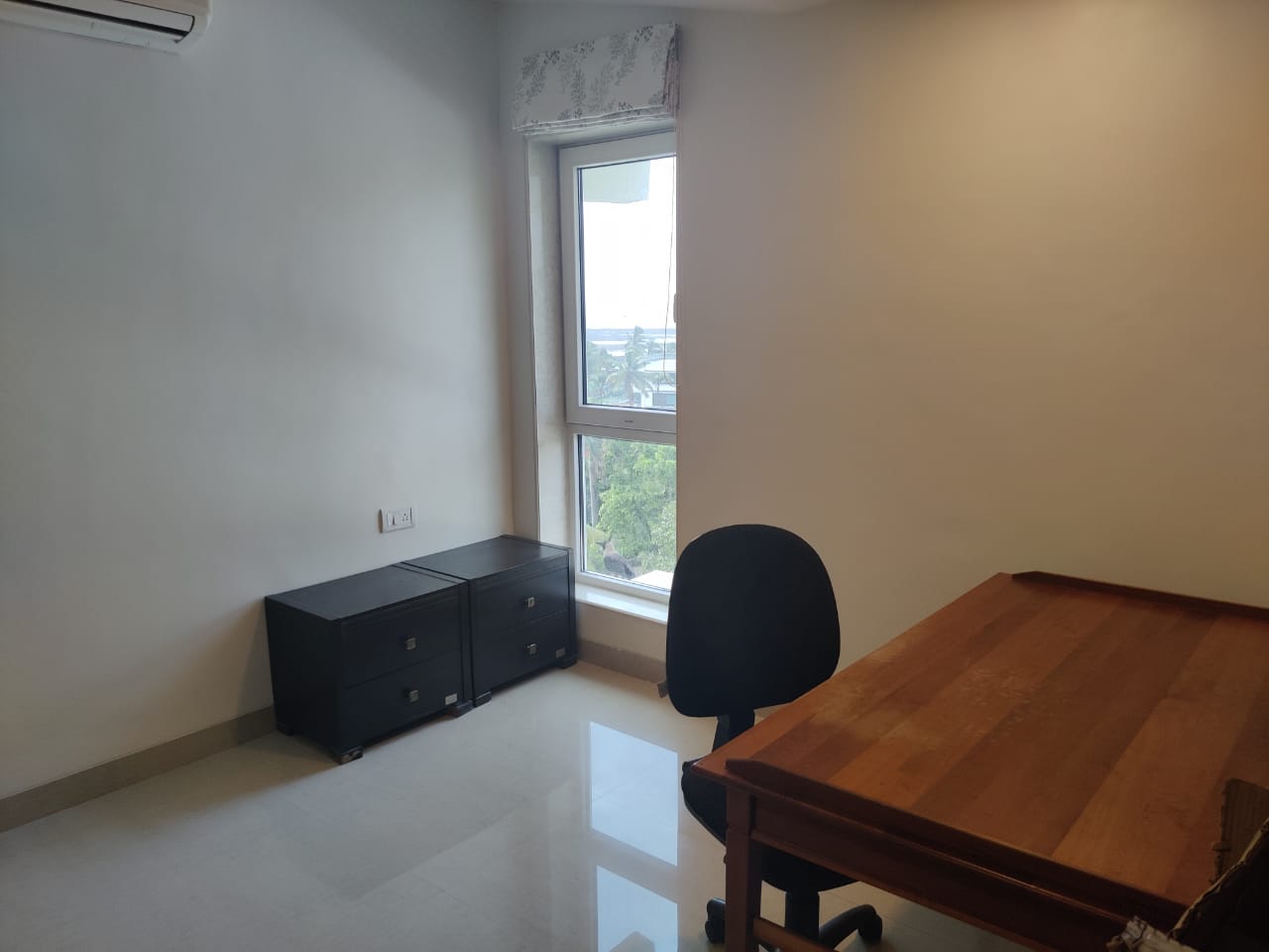3 BHK Apartment for Rent in Carter Road Mumbai