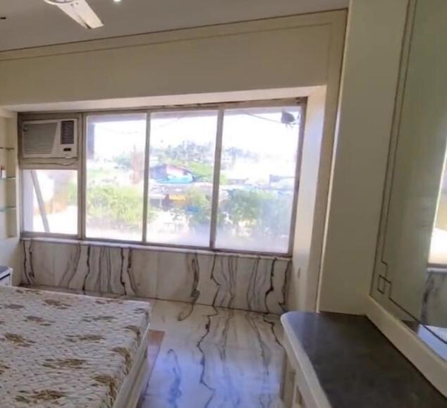 2 BHK Apartment for Rent in Juhu Mumbai