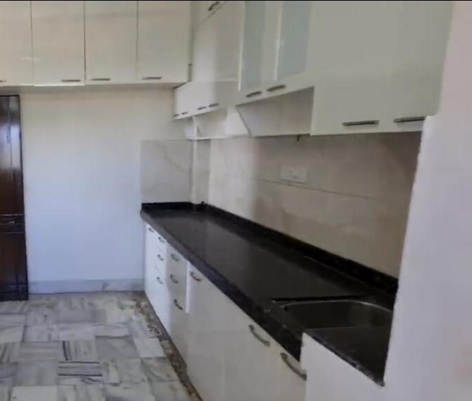 2 BHK Apartment for Rent in Juhu Mumbai