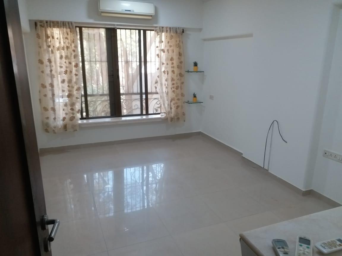 3 BHK Apartment for Rent in Juhu Road Mumbai