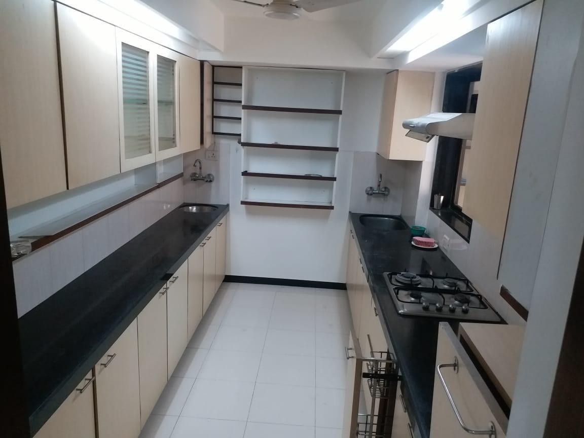 3 BHK Apartment for Rent in Juhu Road Mumbai