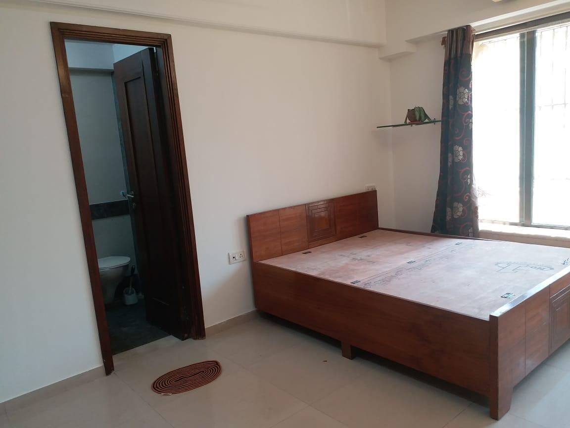 3 BHK Apartment for Rent in Juhu Road Mumbai