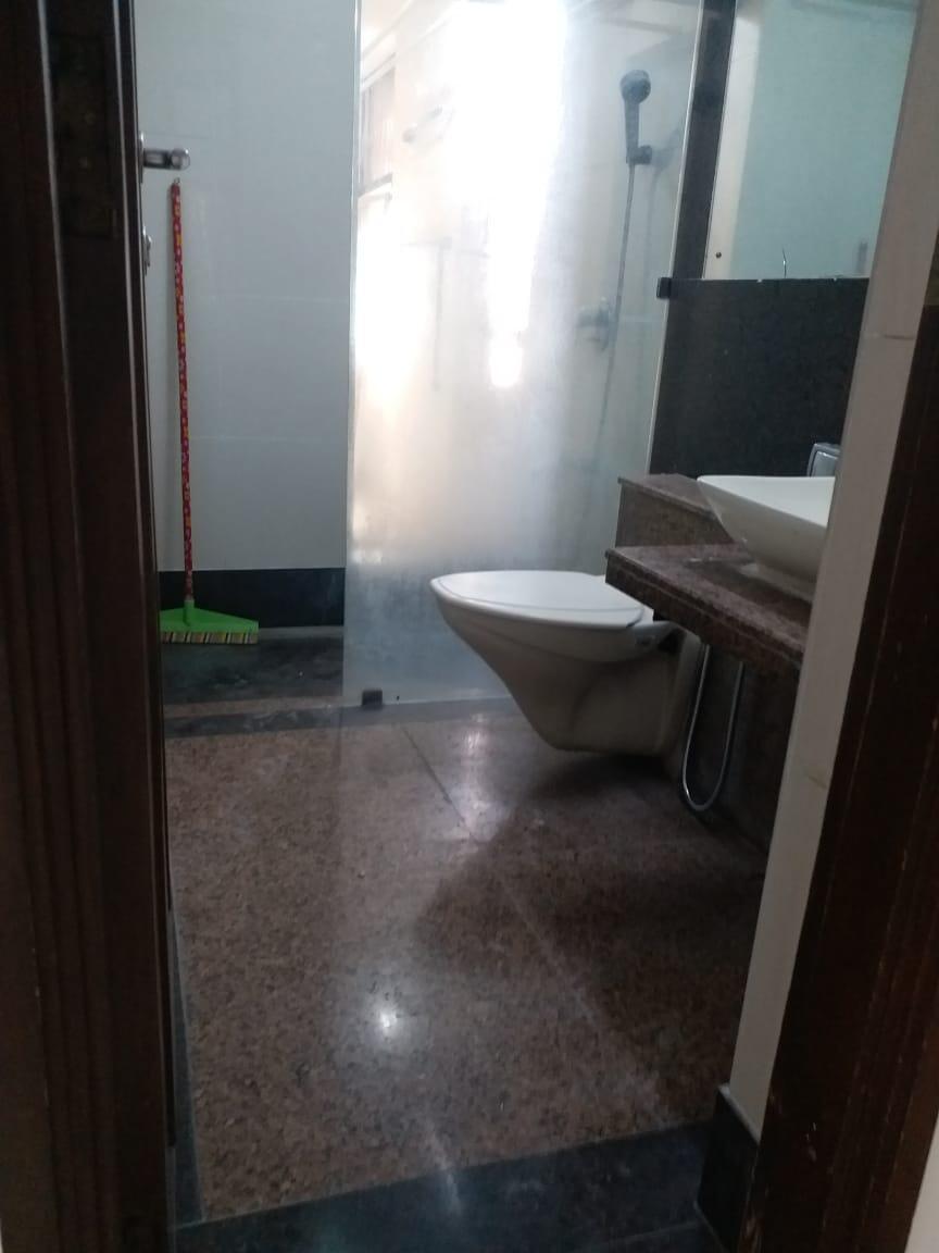3 BHK Apartment for Rent in Juhu Road Mumbai