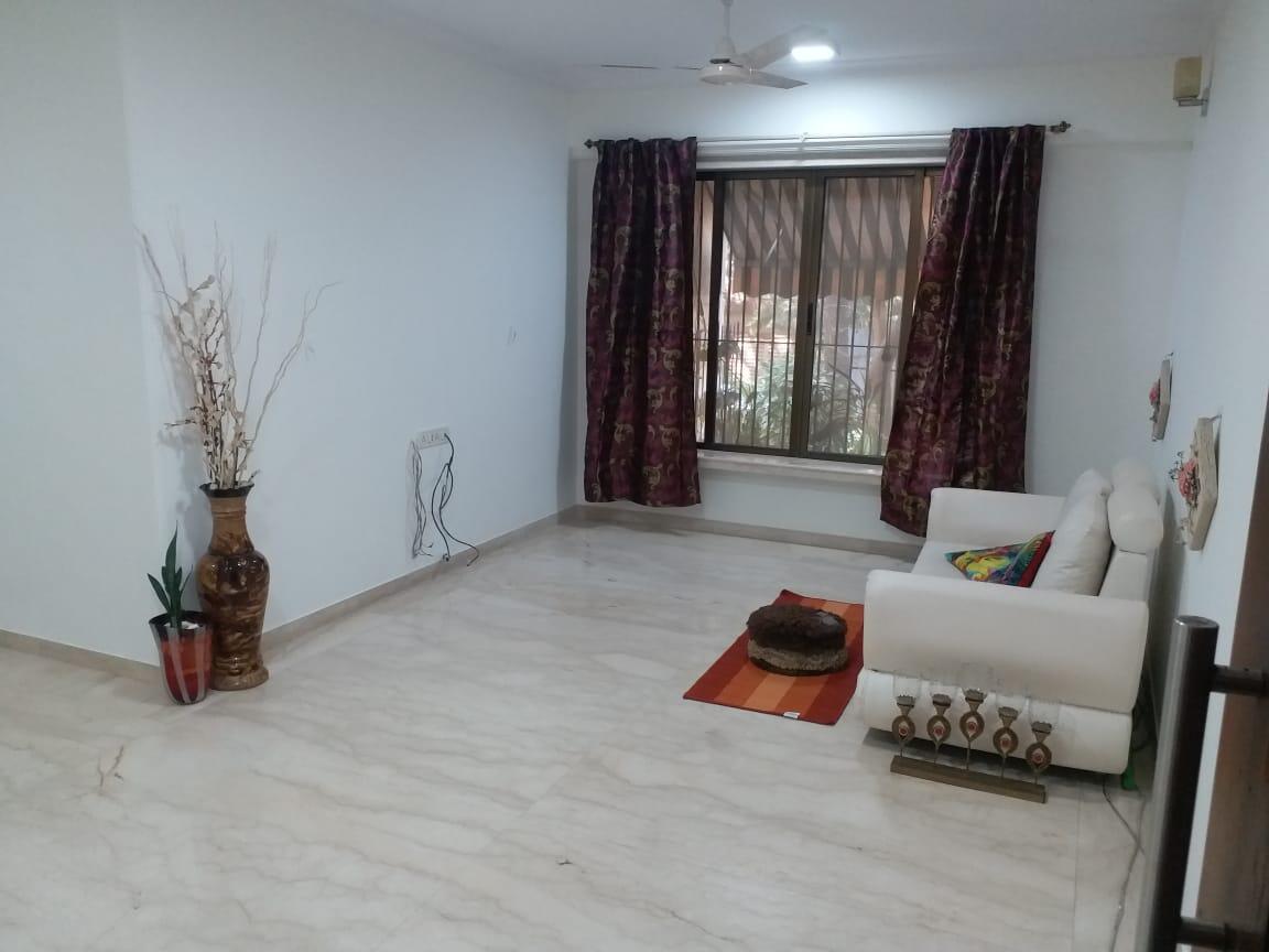3 BHK Apartment for Rent in Juhu Road Mumbai