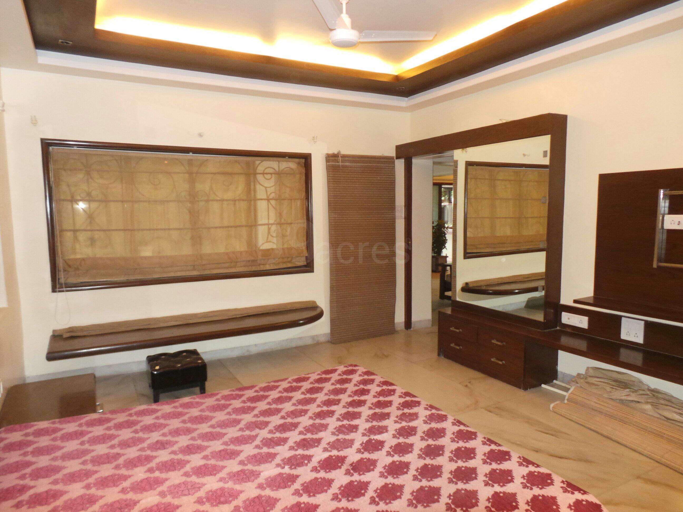 4 BHK Villa for Rent in Juhu Mumbai
