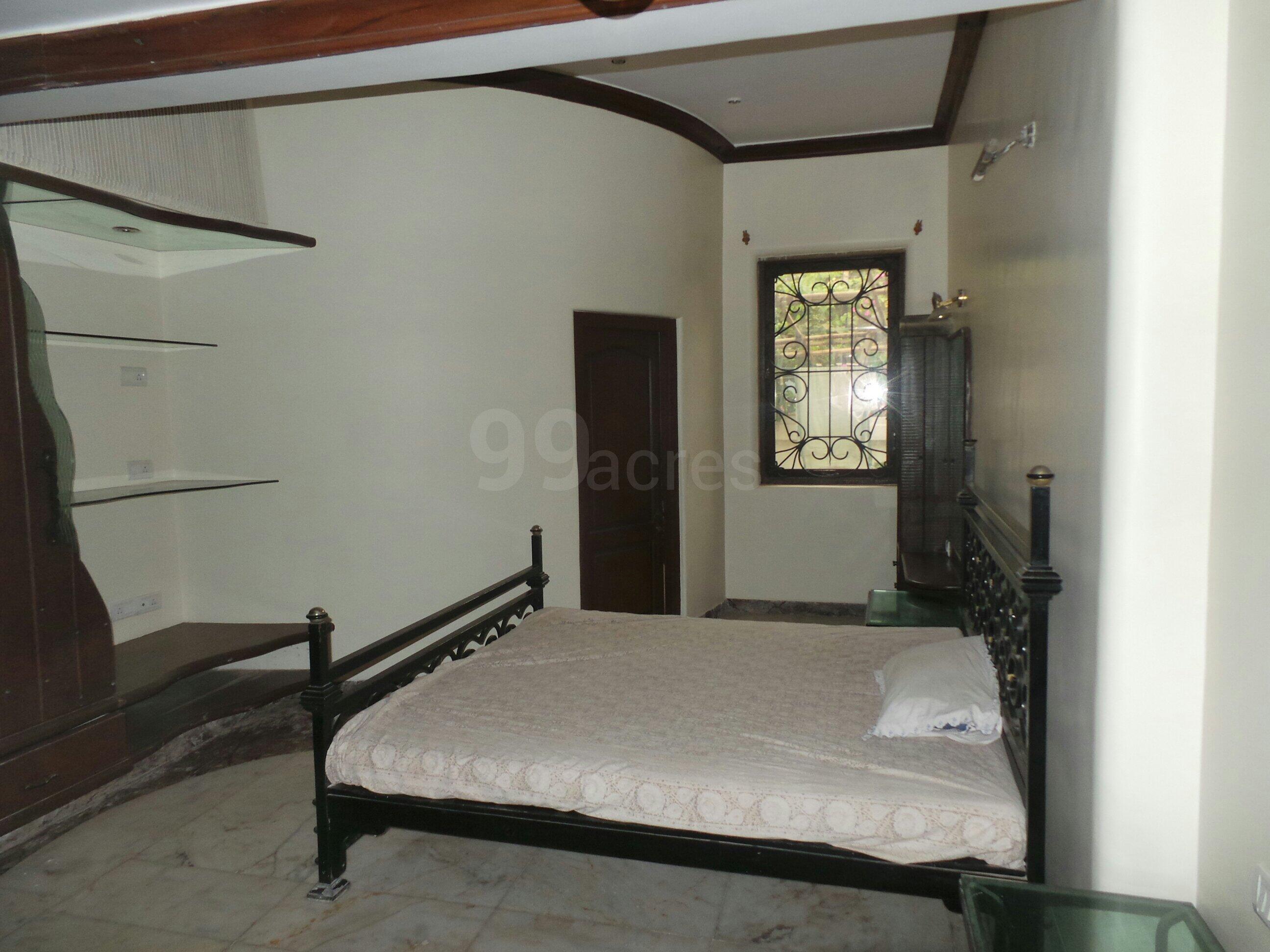 4 BHK Villa for Rent in Juhu Mumbai